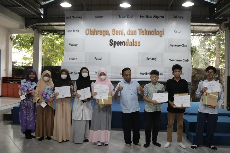 Lomba Debat Spemdalas Matangkan Prinsip Keislamanan