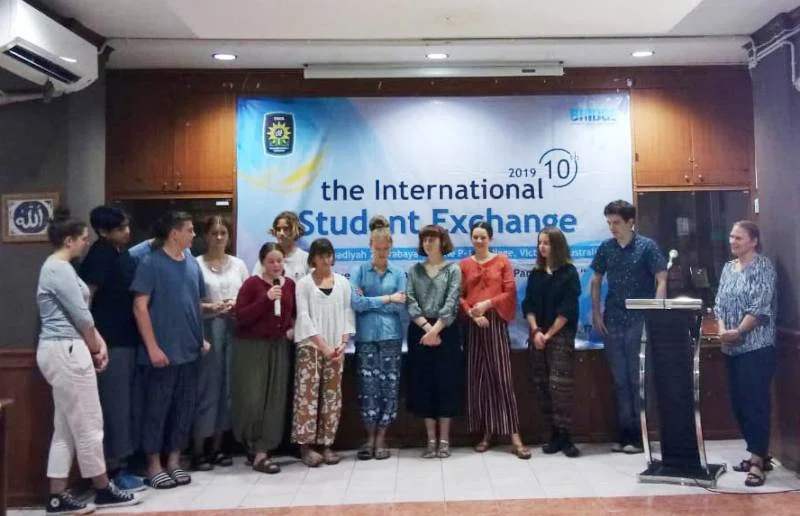 13 Pelajar Aussie Datang, Begini Komentarnya tentang Kota Surabaya