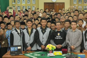 Madrasah Muallimin Bedah Buku KH Ahmad Dahlan dan Kader-Kader Teladan