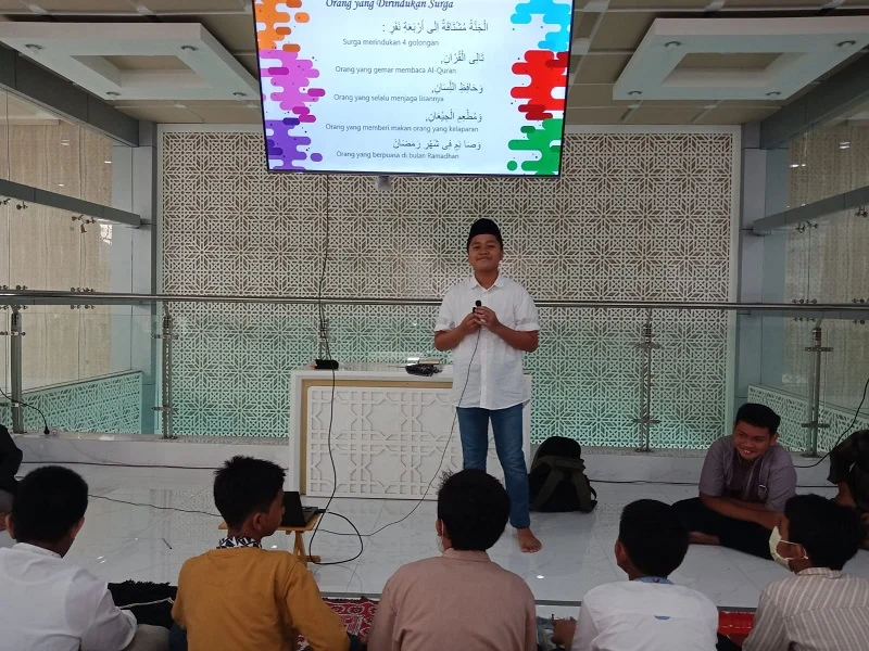 Kammil Spemdalas: Belajar Memantaskan Diri Jadi Penghuni Surga