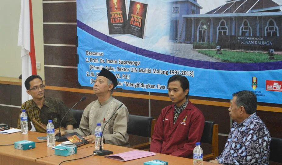 Umat Islam Harus Naik Kelas, dari Bicara-Dengar ke Baca-Tulis