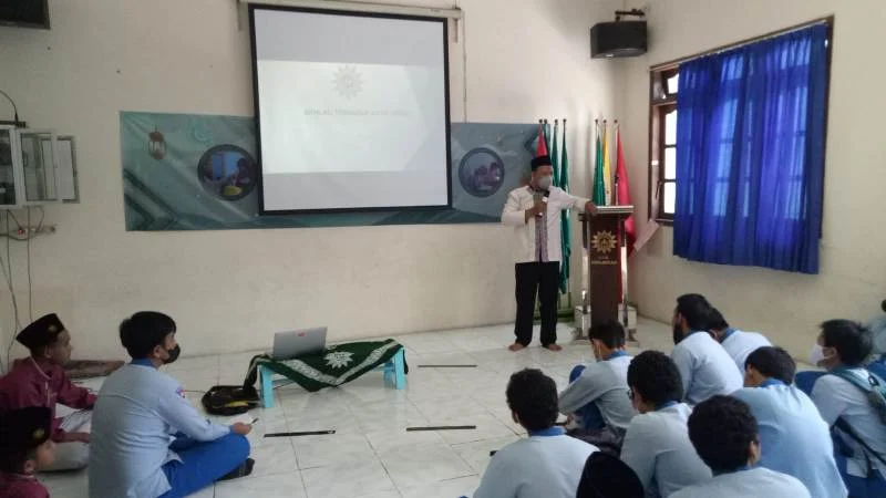 Akhlak kepada Anak Yatim Disampaikan di Darul Arqam Ini