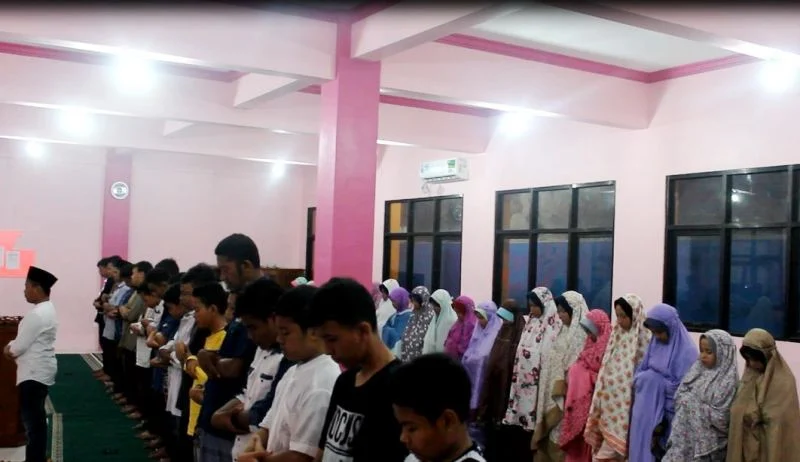 Siswa Sekolah Ini Wajib Menginap Jumat-Sabtu Memperdalam Islam