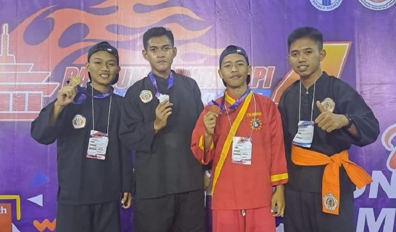 Tiga Siswa MA Al-Ishlah Paciran Juara Beladiri Bandung Lautan Api