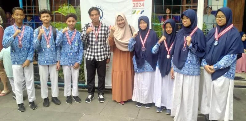 Santri MBS Barat Juara Olimpiade Matematika