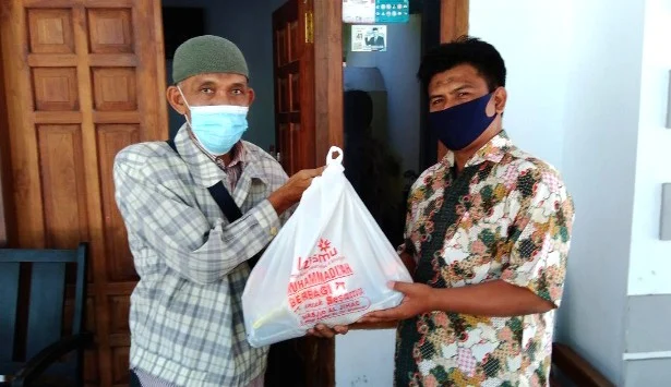 MCCC Situbondo Peduli Warga Isoman
