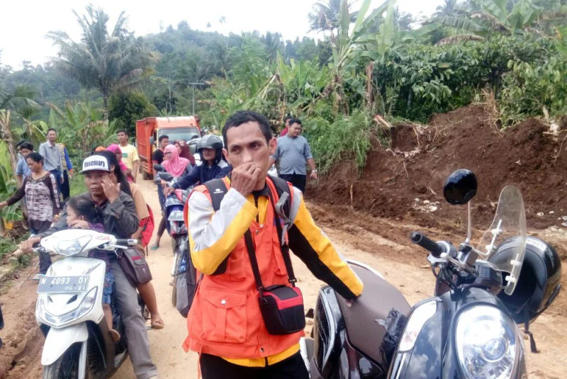Hujan Deras dan Medan Sulit Tak Halangi Baksos LPB MDMC Malang Raya