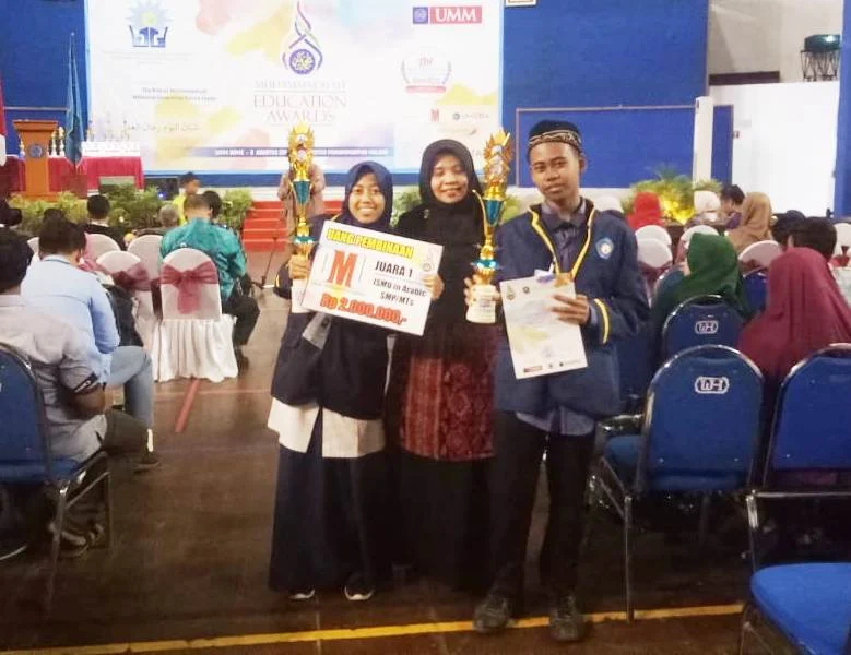 SMPM 9 Tanggulangin Juara Bertahan Ismu in Arab di ME Award 2018