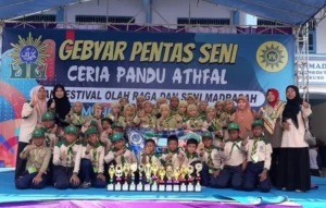 MIM 06 Tebluru Boyong 14 Trofi Juara Fosma dan CPA