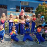 Pelajaran Prakarya, Inilah  Hasil  Kerajinan Flannel Murid-Murid Desa