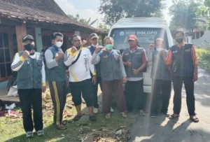 MIM Dolopo Gabung MDMC Bantu Warga Dampak Puting Beliung