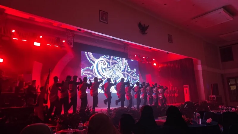 Semarak Seni Meriahkan Purnawiyata MIM Sapro