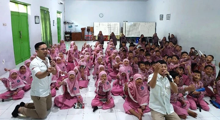 BI Kenalkan Mata Uang Rupiah pada Siswa MIM Sapro