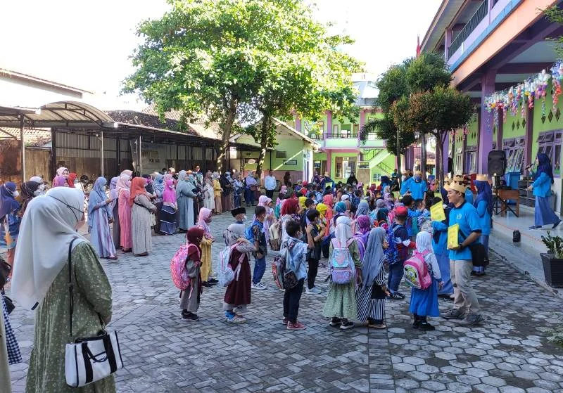 Mencari Harta Karun di MIM 1 Pare