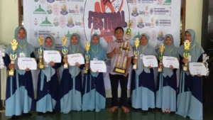 MTs Mudahlan Borong 8 Prestasi Festival Ramadhan Pemuda Hafidh Surabaya