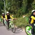 Serunya Sepeda Hias MTs Muda Kedungadem