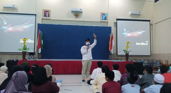 Mabit SD Muhlas Ajak Raih Cita-Cita