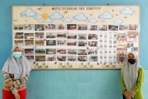 Majalah Dinding Jadi Jendela Aktivitas Panti Ini