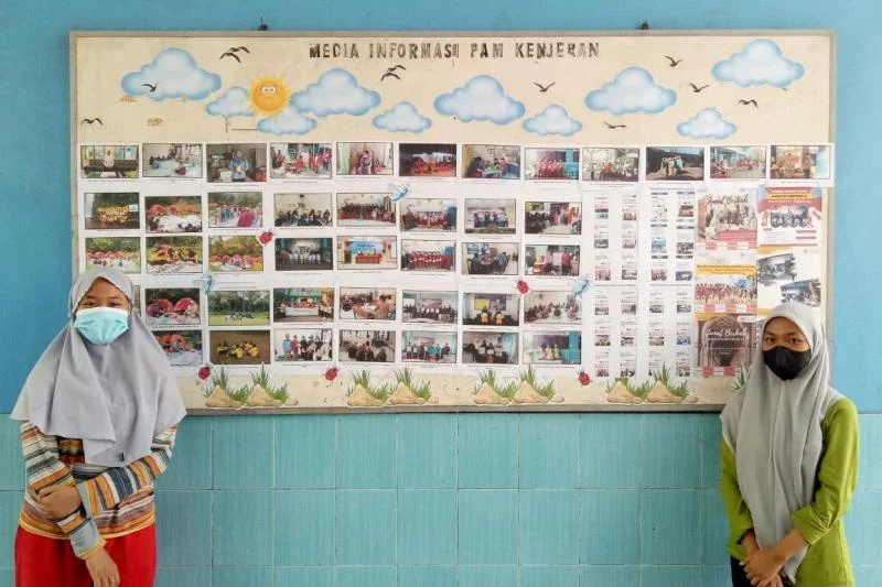 Majalah Dinding Jadi Jendela Aktivitas Panti Ini