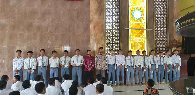 MA Al-Ishlah Sendangagung Gelontorkan Jutaan Rupiah untuk Penghafal Quran