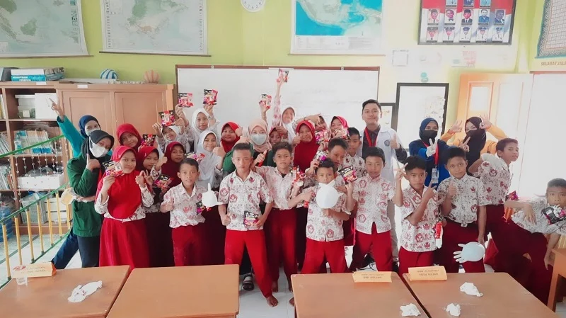 Mahasiswa KKN Ini Kenalkan Profesi Apoteker melalui Apocil