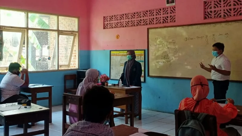 Ikuti MBKM, Mahasiswa UMG Adaptasi Teknologi di 12 Sekolah Dasar