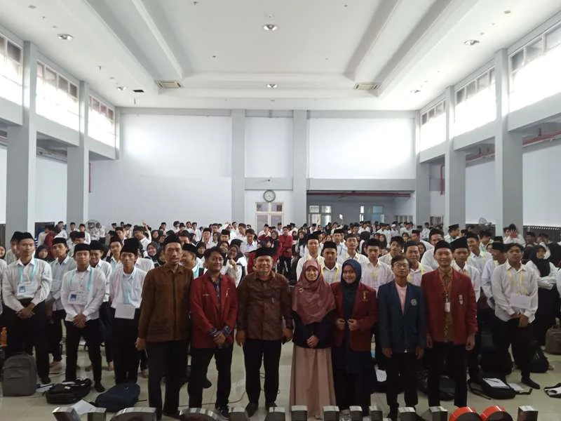 Pesan Bu Rektor untuk Mahasiswa Baru