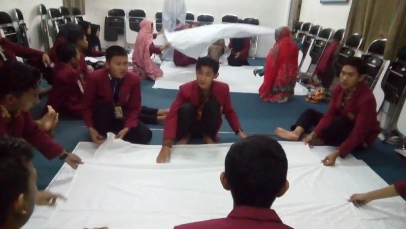 Serasa Nyantri di Ponpes, Mahasiswa UMM Jalani Pendidikan Karakter dengan Penguatan Keilmuan, Mental dan Pembiasaan Beribadah