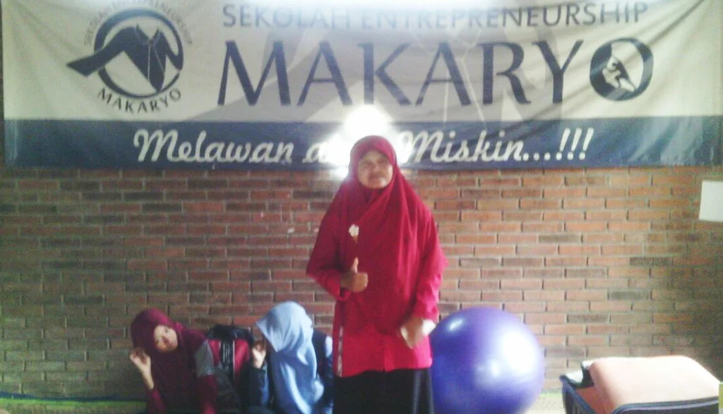 MAKAR YO! Belajar Sukses Bisnis pada Pengusaha yang Pernah Menyobek Ijazahnya