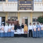 Mamsaka Beri Voucher Pendidikan 57 Siswa Berprestasi