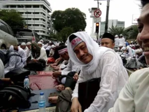 Punya Hak Konstitusional Apa Tolak FPI dan Larang Habib Rizieq….