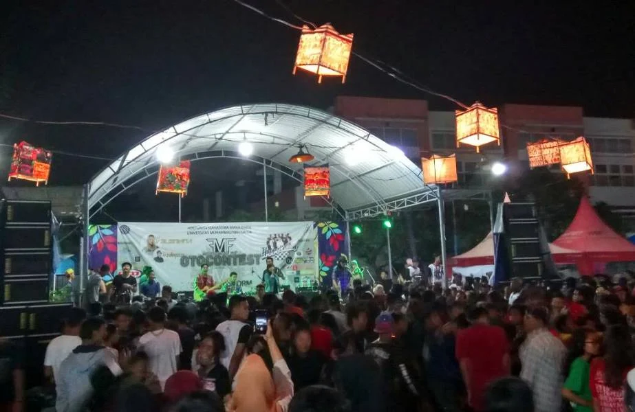Dekan FE Unmuh Gresik Dorong Mahasiswa Jadi Agen Perubahan Ekonomi di Masyarakat