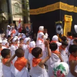 Saat Lempar Jumrah, Murid-Murid Berharap Setannya Muncul