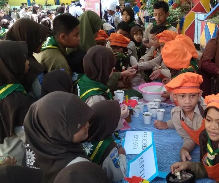 Market Day, Begini Siswa Memeriahkannya