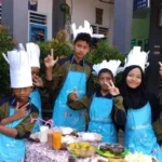 Siswa Praktik Masak, Aduhhh Jadi Begini Rasanya