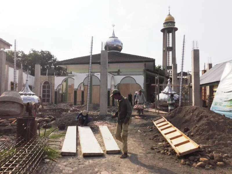 Daripada Tiap Tarawih Gelar Karpet, Masjid Ini Mulai Diperluas