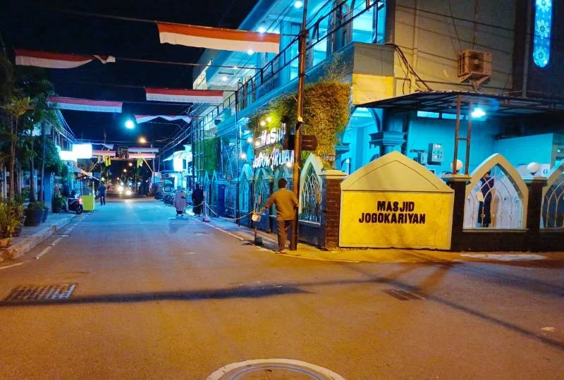 Mengejar Subuh di Masjid Jogokariyan