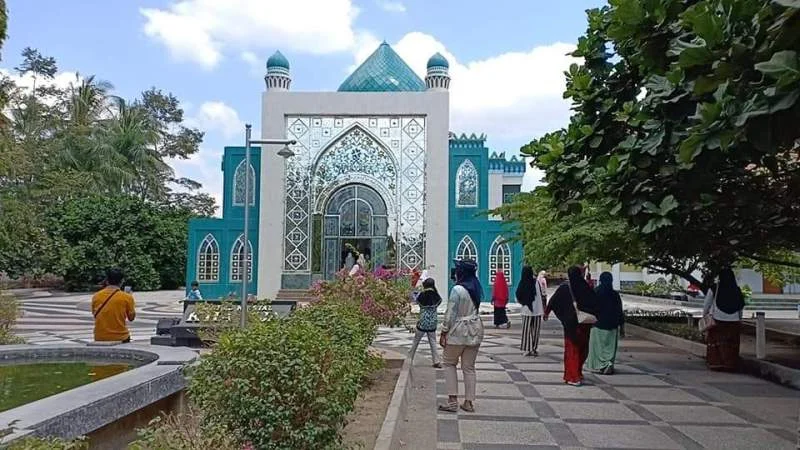 Merasakan Sensasi Kekhusyukan di Masjid Kristal Sleman Yogya