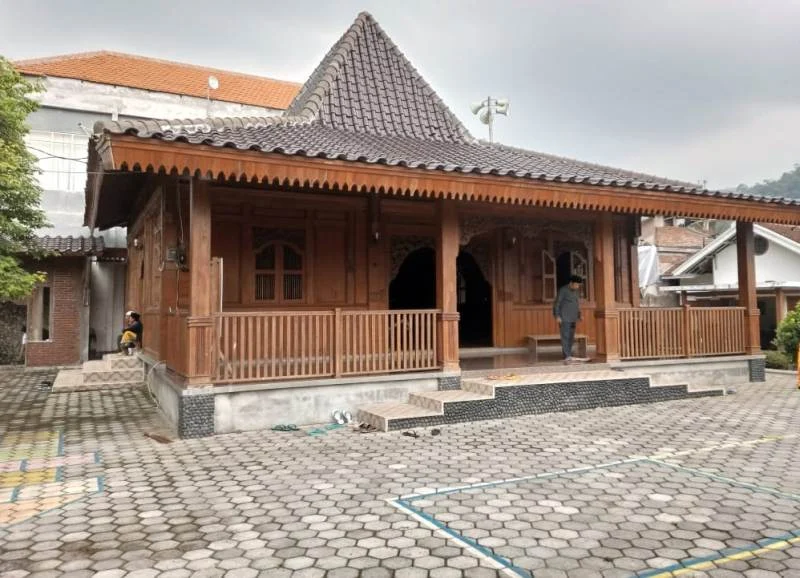 Masjid Gedhe Padang Mahsyar, Dakwah di Atas Gunung