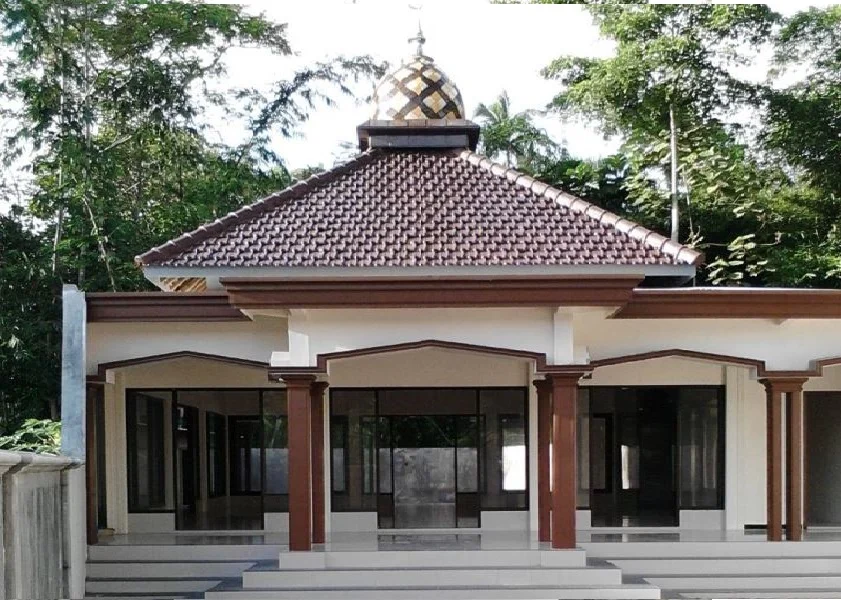 Kisah Heroik Pendirian Masjid ‘Umar Farouq’ di Daerah Kristenisasi