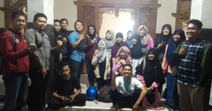 Di Tengah Budaya Nongkrong, Anak Muda Malang Ini ‘Bartapa” untuk Proses Pencerahan Diri