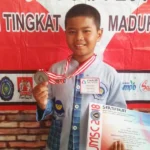 Anak Murah Senyum Pintar Matematika Ini Peroleh Perak untuk Sekolahnya