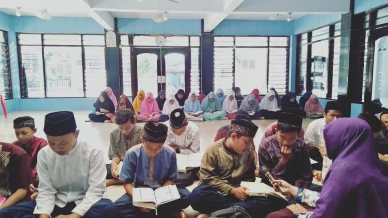 Dua Siswa Ini Terpilih Jadi Peserta Terbaik Darul Arqam