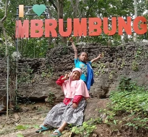 Sensasi Air Panas di Wisata Pemandian Brumbun Paciran