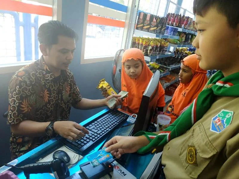 SD Mudipat Luncurkan Uang Elektronik Memo untuk Transaksi di Kafe Sekolah
