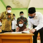 Pemerintah Percepat Vaksinasi Guru