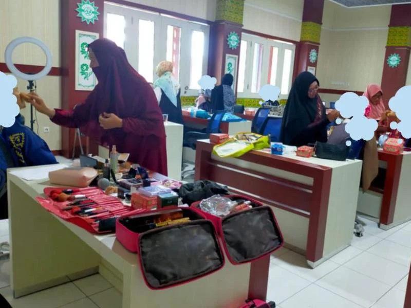 Kelas Rias Aisyiyah Banyuwangi Bikin Heboh