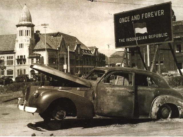 Perang 10 November 1945, Kisah Pertempuran Day to Day