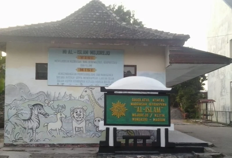 Jauh Hari sebelum Jadi Menteri, Begini Cara Unik Muhadjir Effendy Balas Budi pada Guru SD-nya