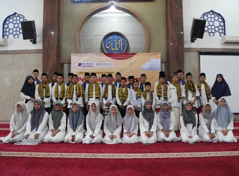 Pengukuhan Imam, Mubaligh Muda, dan Guru al-Quran Junior MTs Muhita
